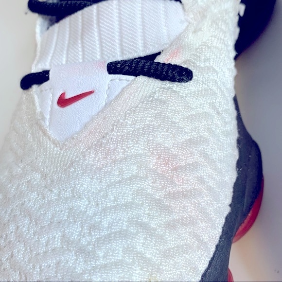 Nike LeBron 17 LeBron 4 Graffiti Shoes Size 5.5 - Picture 11 of 14